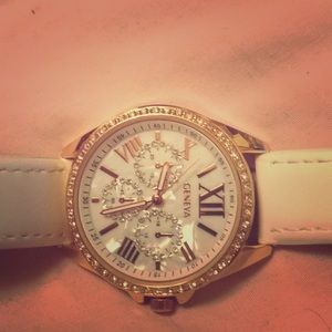 Watch is still brand new still works